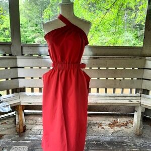 ❤️NEW!! Off the shoulder, midi cutout chic 💃🏾dress.